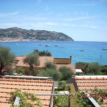 Residence Baia La Ruota Bordighera Kültér fotó